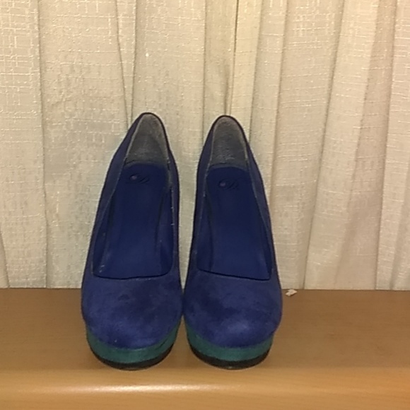 Shoes/ high heels - Picture 2 of 3